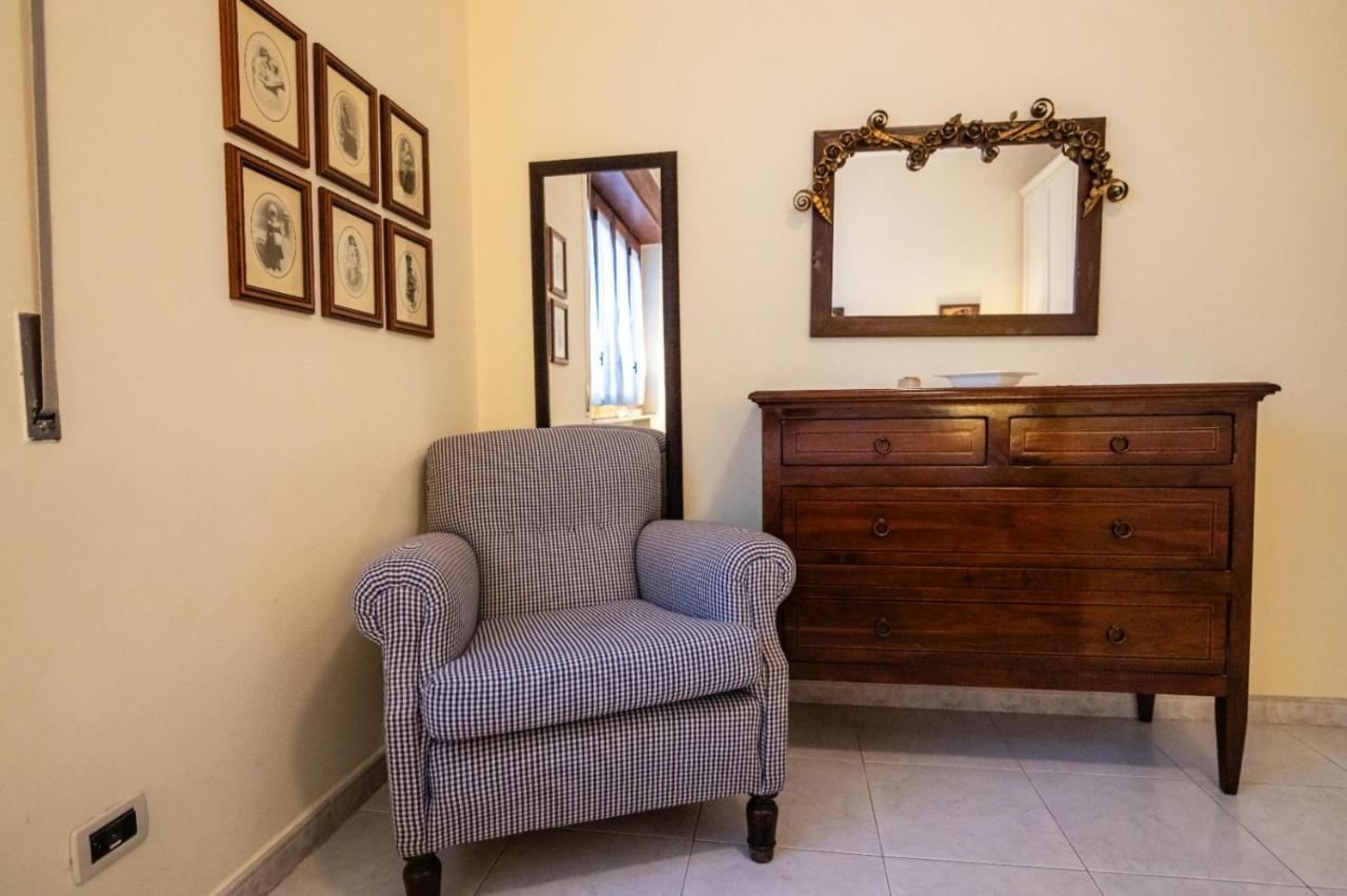 Courrier-House Apartamento Aci Castello Exterior foto